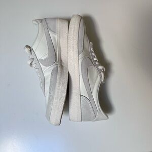 Nike Killshot 2 White and Shimmery Gray Colorway Size 8.5